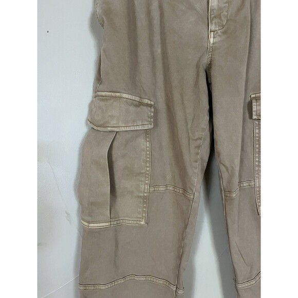 Banana Republic High Rose Straight Cargo Pants, Tan, Classic Camel Color Size 8P - Picture 3 of 10
